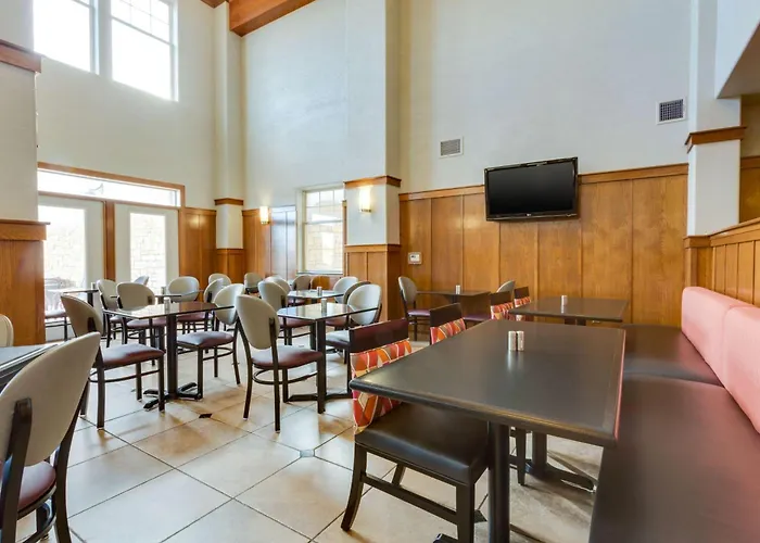 Drury Inn & Suites Las Cruces